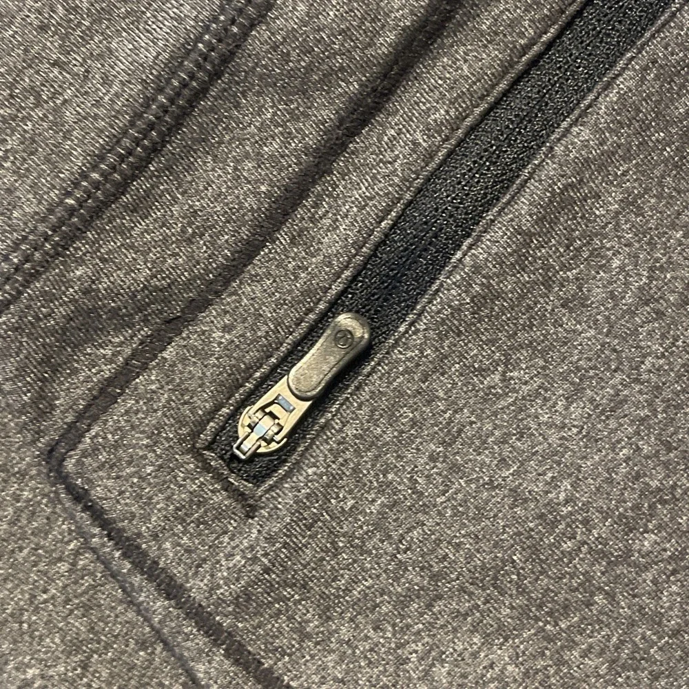 Lululemon Woman's Grey Wide Leg Capri Leggings -8